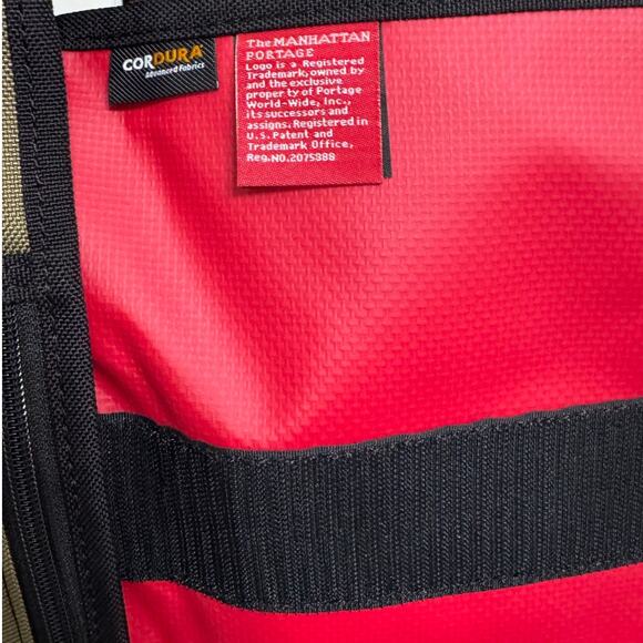 NWT! Free People x Manhattan Portage Kaleidoscope Utility Messenger Bag - Picture 9 of 9